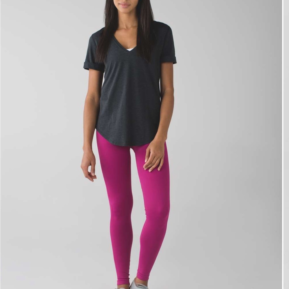Lululemon Zone In Tight 25” in color raspberry